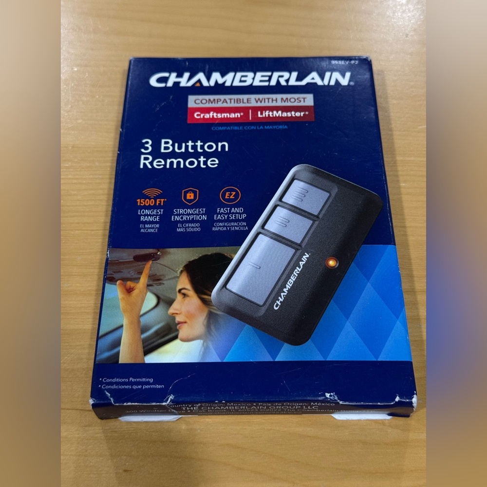 Chamberlain 953EV-P2 3-Button Garage Door Remote Control. Brand New Sealed.